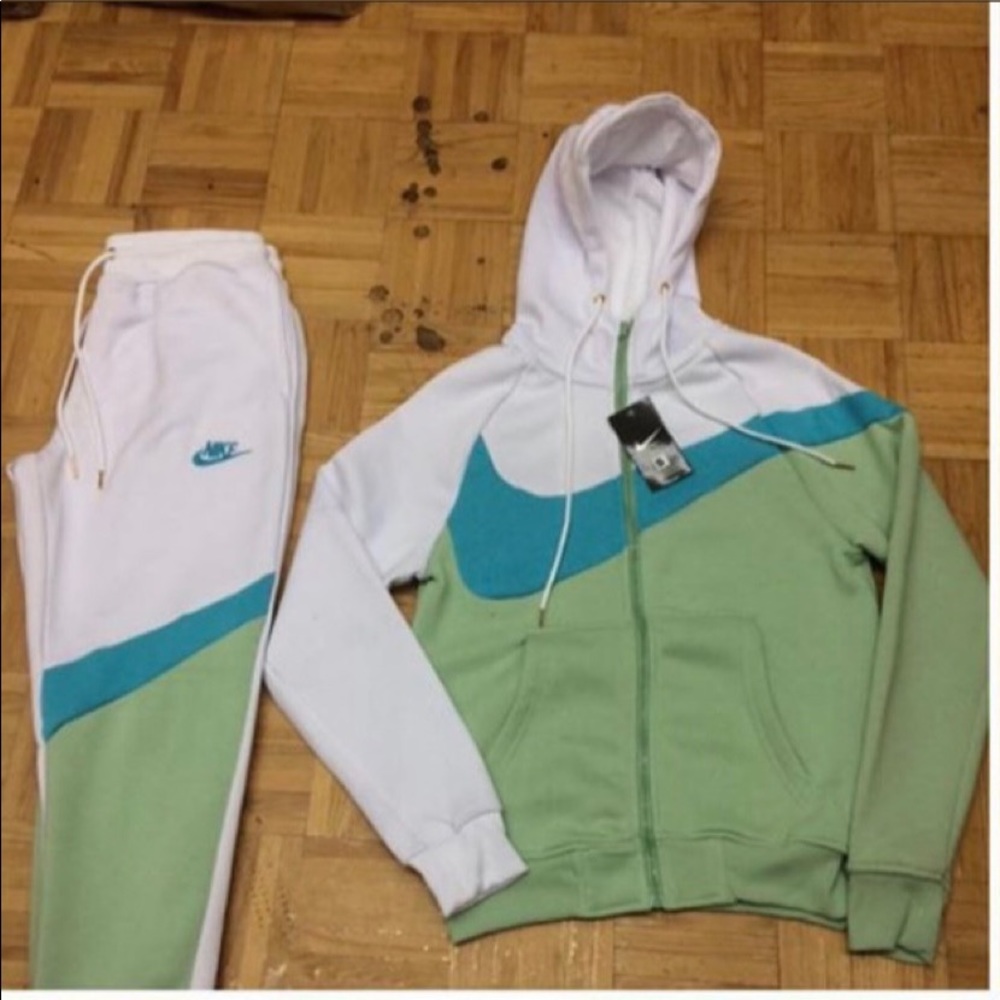 Nike joggers